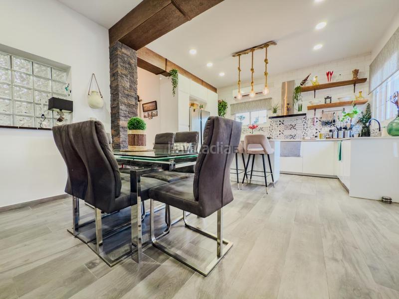 Foto 977dd750-ce0e-4803-aaba-3ca711286369. Maison avec parking piscine dans Canyelles