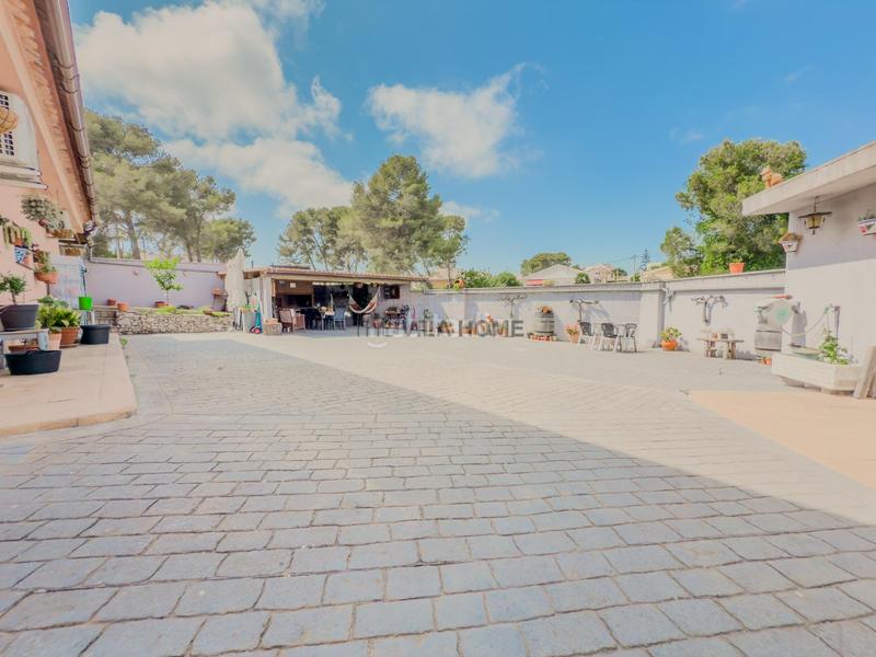 Foto e53edf37-eade-403d-a396-45121fd1d1fb. Maison avec parking piscine dans Canyelles