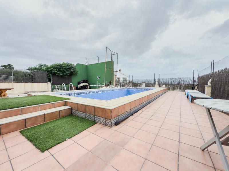 Foto 2859d1f1-4c48-4a01-a0fb-f0a616874496. Casa con parcheggio piscina in Santa Maria Vilanova i la Geltrú
