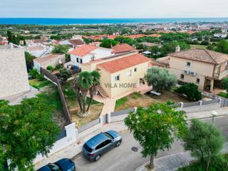 Maison à Santa Maria. Casa a reformar parcialmente en santa maria