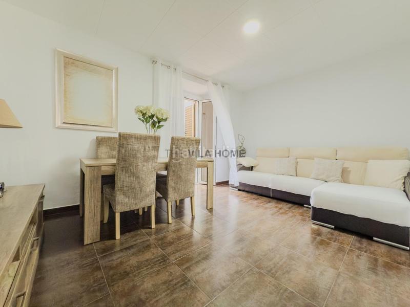 Foto b98c4567-a4d8-40c0-aad6-ee07cc2e47d6. Casa a schiera con parcheggio in Centrevila Vilanova i la Geltrú