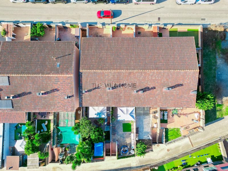 Foto 84397d14-9d67-4de3-8775-78cb6fd0ea02. Casa adossada amb calefacció aparcament a Olivella