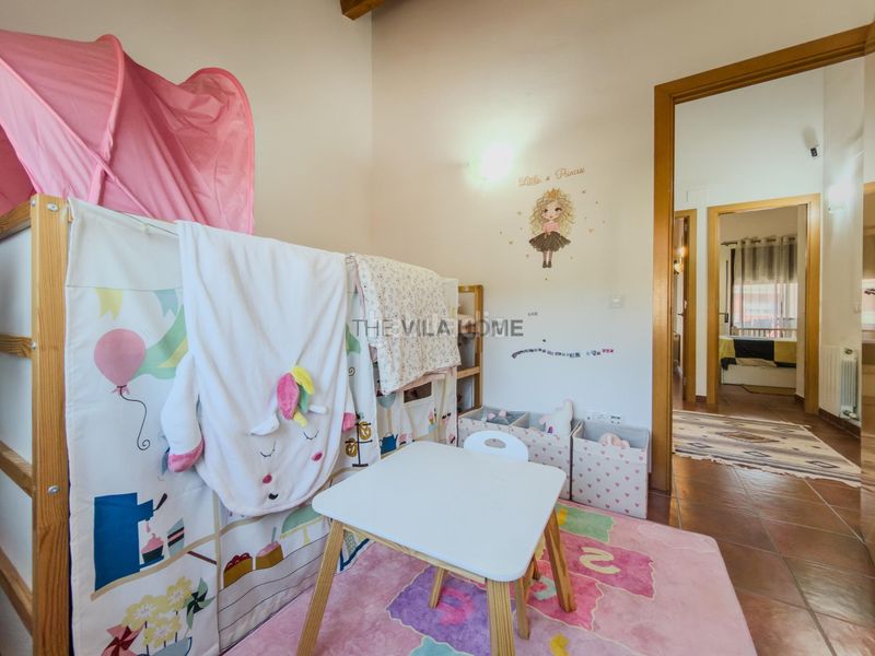 Foto e3ac84ff-6cd2-404a-8174-831240498f14. Casa adossada amb calefacció aparcament a Olivella