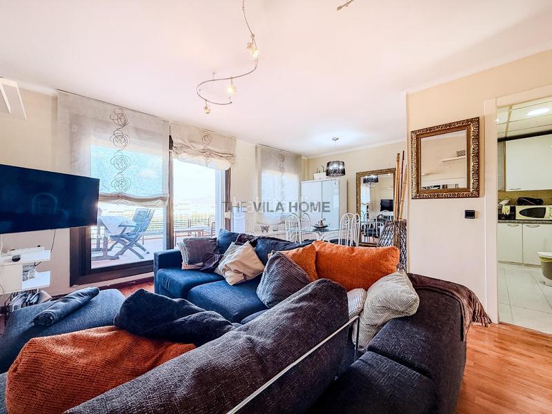 Foto 3c8fe423-74a7-4ab2-a976-21e476824079. Penthouse in Barri de Mar Vilanova i la Geltrú