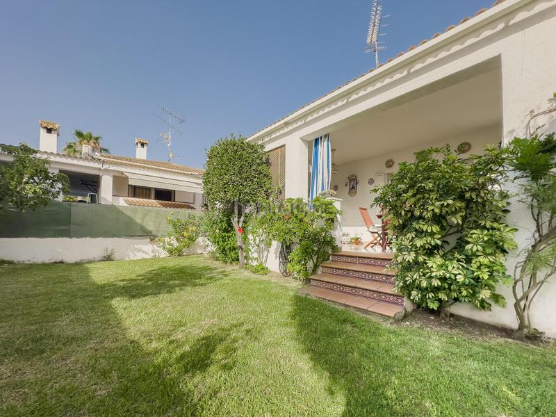 Foto 188cca99-b748-48c9-abd5-ef984058784c. Chalet casa de una planta en Cunit residencial Cunit