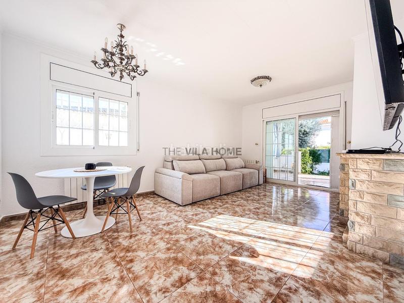 Foto a2e45376-75d4-44e3-a562-e2d96ebbaa73. Chalet casa de una planta en Cunit residencial Cunit