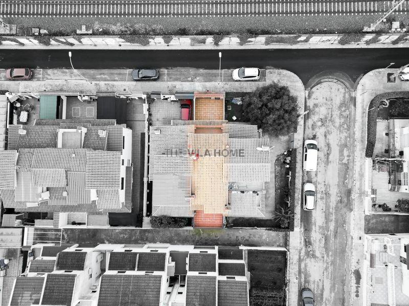 Foto 4a3dfa1d-2e3d-4d69-8f6a-21609a4e69af. Casa a schiera con parcheggio in Can Nicolau - Les Sorres - Valparaiso Cunit