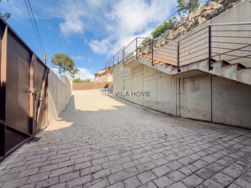 Foto a40b28ce-562e-4527-82a8-d6cbc1e07559. Casa amb calefacció aparcament piscina a Olivella