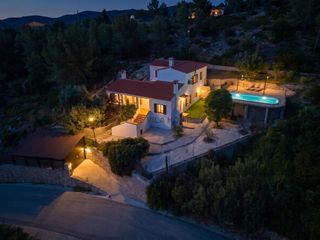 Maison à Olivella. Casa en plana novella