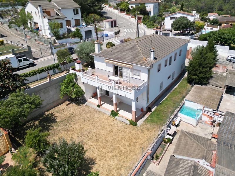 Foto 685a7e02-cc95-4af3-ae9e-21726738798c. Casa amb calefacció aparcament a Canyelles