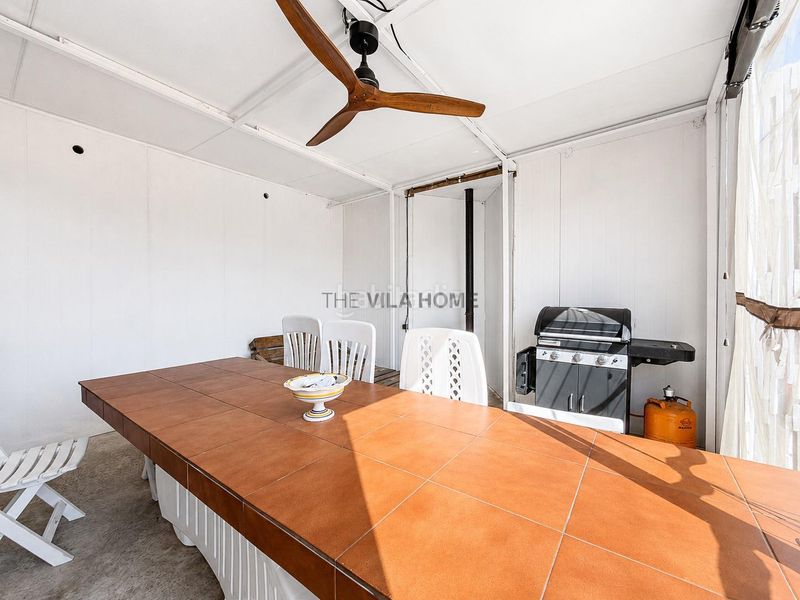 Foto f5ad334b-2a27-444f-9614-125d8ccf0cb1. Terreny residencial a Canyelles