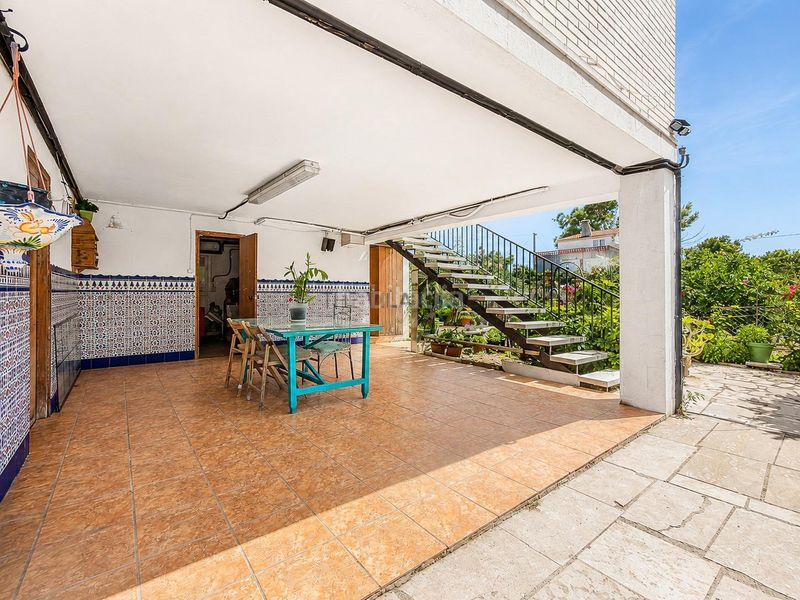 Foto 6357bcf5-c002-4e16-8b17-e6bec72d10af. Masia amb aparcament a La Collada-Sis Camins Vilanova i la Geltrú