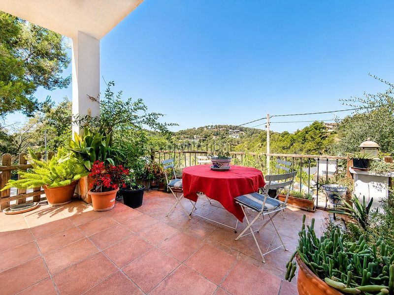 Foto f435a12f-ed25-4ee8-aff2-b1a4bdc312e7. Casa  a en Olivella