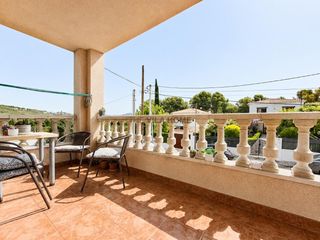 Casa adossada a LLEVADORA MARIA VIVES