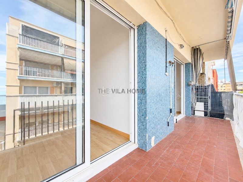 Foto 60398550-2cf2-42e1-a967-4c5d3a16fc52. Etagenwohnung in Sant Joan Vilanova i la Geltrú