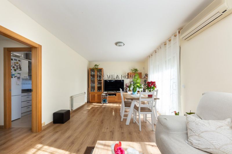 Foto 3edfff94-83e0-4446-9470-1a28db6900fe. Chalet  independiente en Cunit residencial Cunit