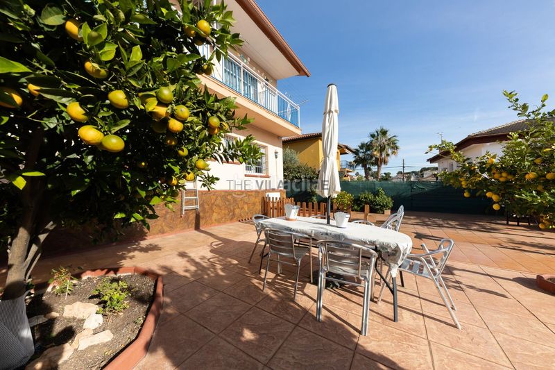 Foto 8b9de2ff-989c-4af7-9080-ea4642224e08. Chalet  independiente en Cunit residencial Cunit