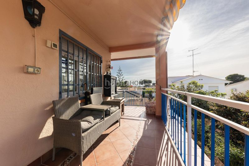 Foto bffad313-0211-497d-a02b-e57de6ad743d. Chalet  independiente en Cunit residencial Cunit