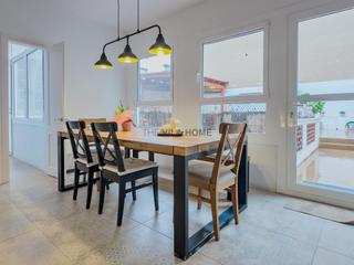 Pis  Pau. Piso reformado con encanto y una terraza espectacular en pleno c
