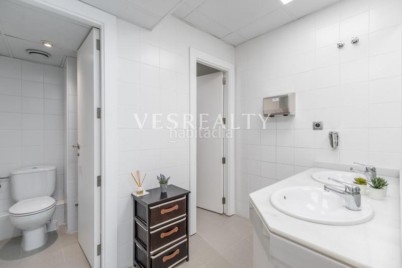 Foto 4c37b2d6-774a-44f5-94bb-d123a809d9f5. Oficina en Ensanche-Diputación Alicante