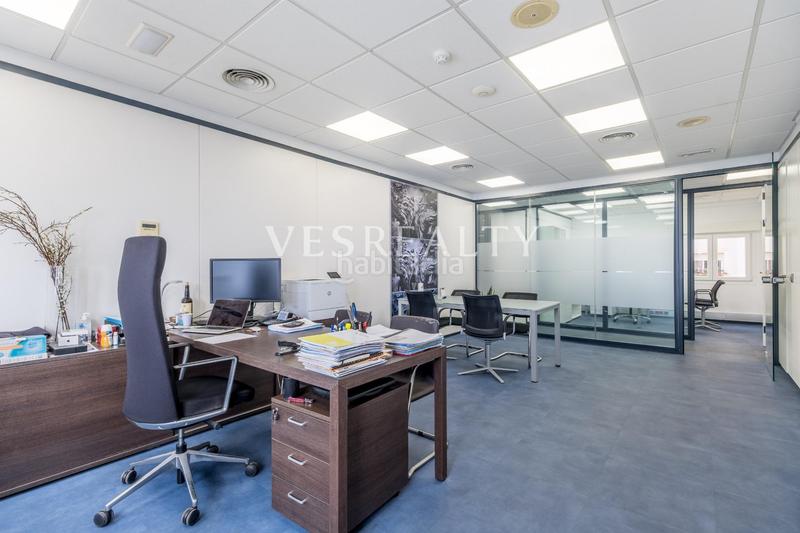 Foto 934b0c3f-029e-4833-ba10-903206f29f40. Oficina en Ensanche-Diputación Alicante