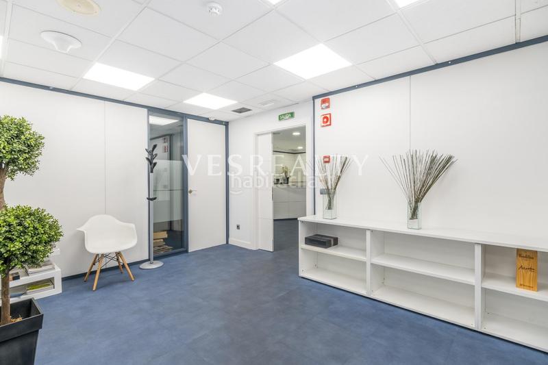 Foto c41ecb92-21b5-43b9-a160-395f1dbbedb8. Oficina en Ensanche-Diputación Alicante