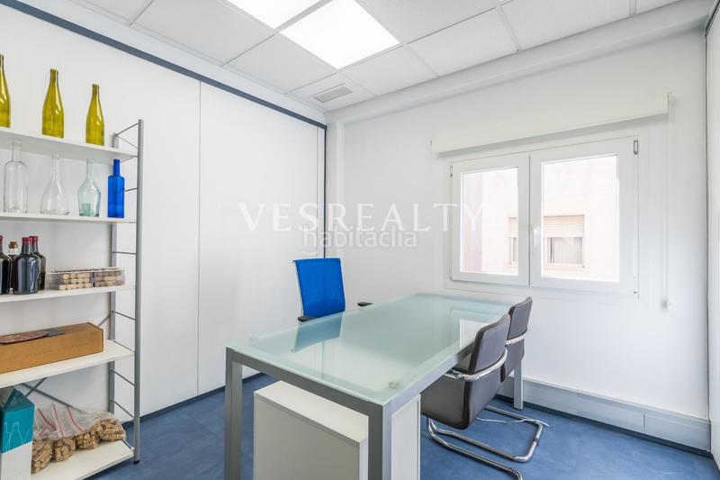 Foto f2c449dd-f1a0-43b7-94ad-c10c14b13263. Oficina en Ensanche-Diputación Alicante