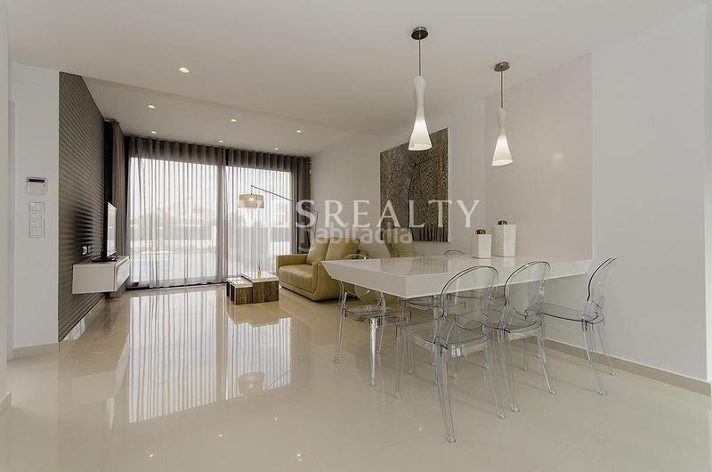 Foto 26fb3a16-574e-496f-9733-502aedd61c29. Chalet en Campoamor Orihuela