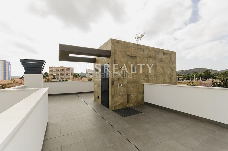 Foto 503d571a-b7fb-4ddc-8c8a-e65828beb5a9. Chalet en Campoamor Orihuela