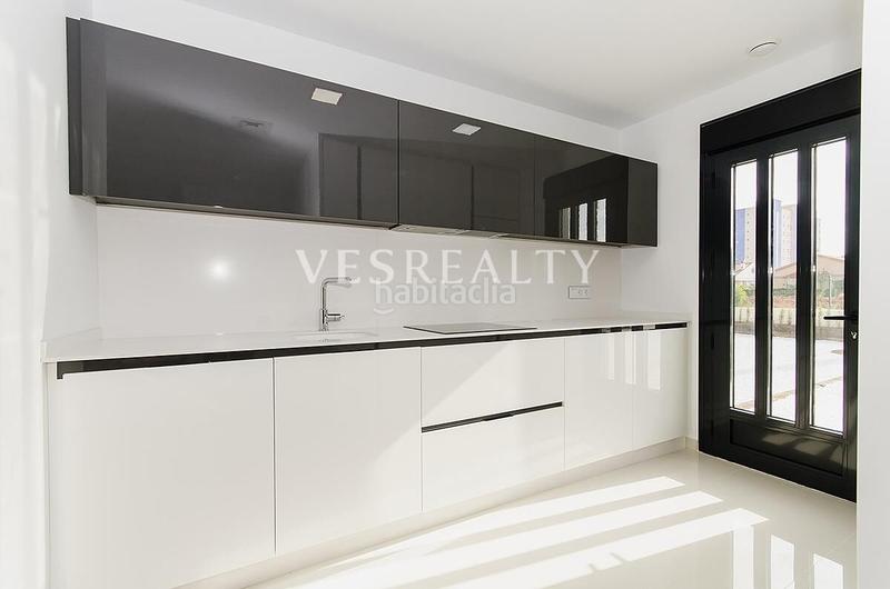 Foto 5a82efc6-64b0-4934-9705-a4d8b6e00fae. Chalet en Campoamor Orihuela