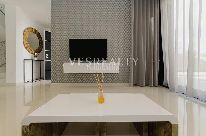 Foto 9a26013d-071f-4b15-992d-0cf05b624f09. Chalet en Campoamor Orihuela