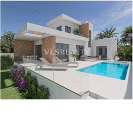Chalet à San Fulgencio. Villa en la marina