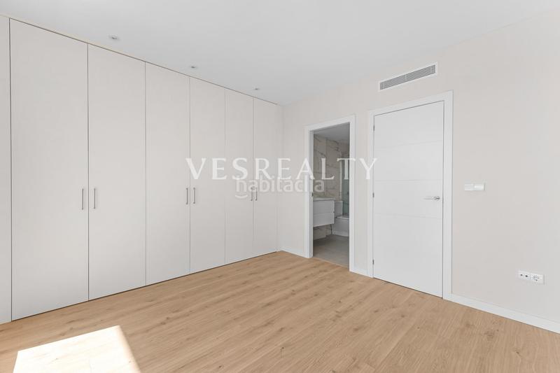 Foto 13fae120-b590-4493-9735-25150da2c6cc. Flat in explanada de españa 8 in Casco Antiguo - Sta. Cruz - Ayuntamiento Alicante