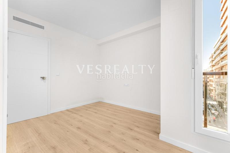 Foto 1a340fc2-ebc0-44a3-8473-ec1633e74613. Flat in explanada de españa 8 in Casco Antiguo - Sta. Cruz - Ayuntamiento Alicante