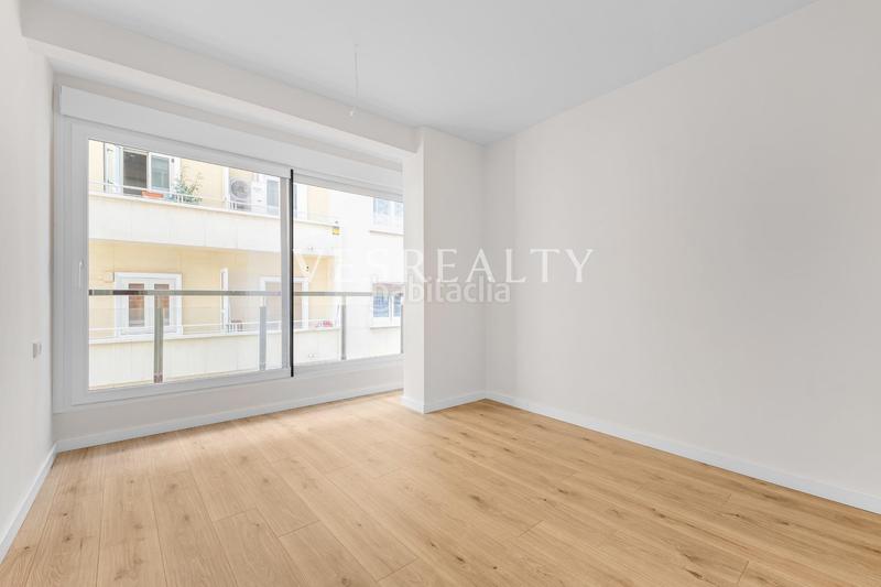 Foto d94fc38b-2e48-433a-b7fc-8ecc9b819d06. Flat in explanada de españa 8 in Casco Antiguo - Sta. Cruz - Ayuntamiento Alicante