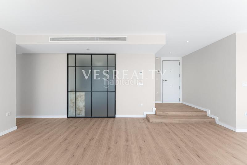 Foto f58d3f83-ca29-4016-8c5b-1a829be7275d. Flat in explanada de españa 8 in Casco Antiguo - Sta. Cruz - Ayuntamiento Alicante