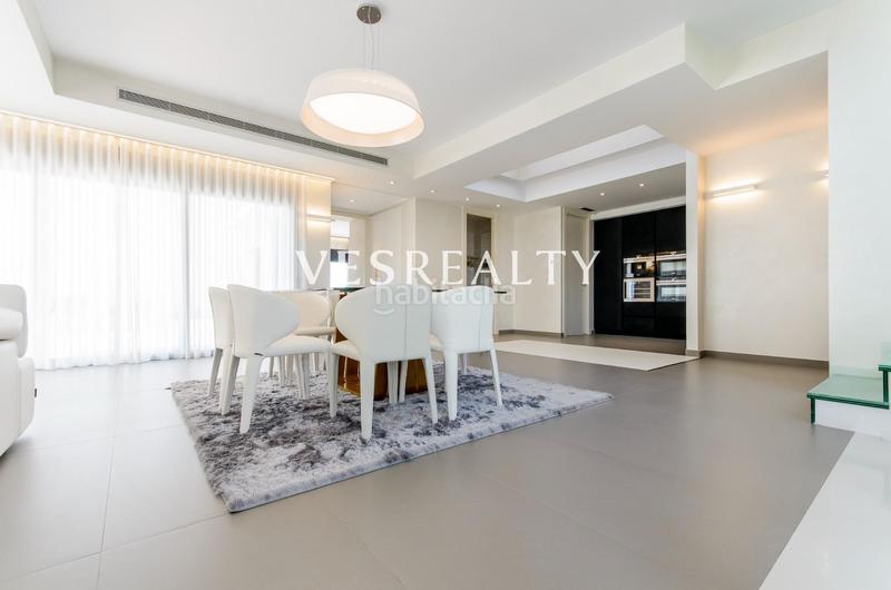 Foto 0dfcc49c-9557-4f74-b5d4-65cd7965a8c4. Chalet en Campoamor Orihuela