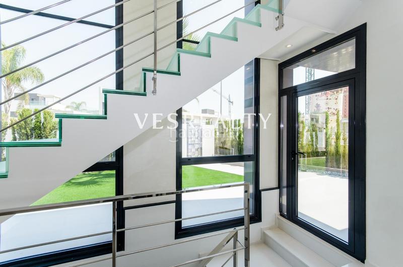 Foto 3d57b929-b80f-4666-8864-c4c4eeedcdcc. Chalet en Campoamor Orihuela