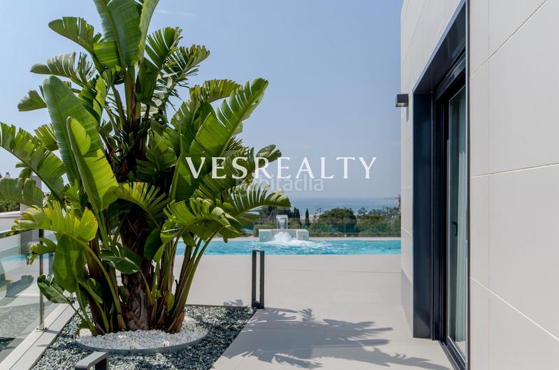 Foto 4b64bdb9-6dd3-4cdf-97d7-f4329072b736. Chalet en Campoamor Orihuela