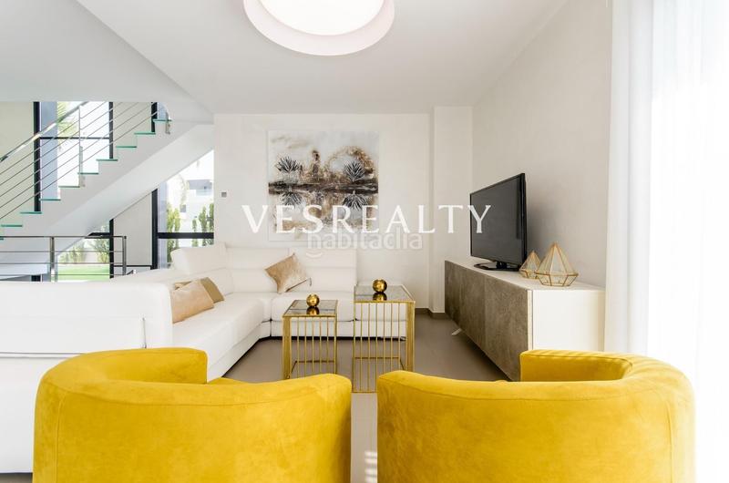 Foto 9e664911-0eb6-4379-b396-0e8b832b05a7. Chalet en Campoamor Orihuela