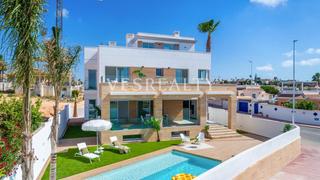 Xalet a Rojales. Te presentamos esta espectacular villa en quesada!