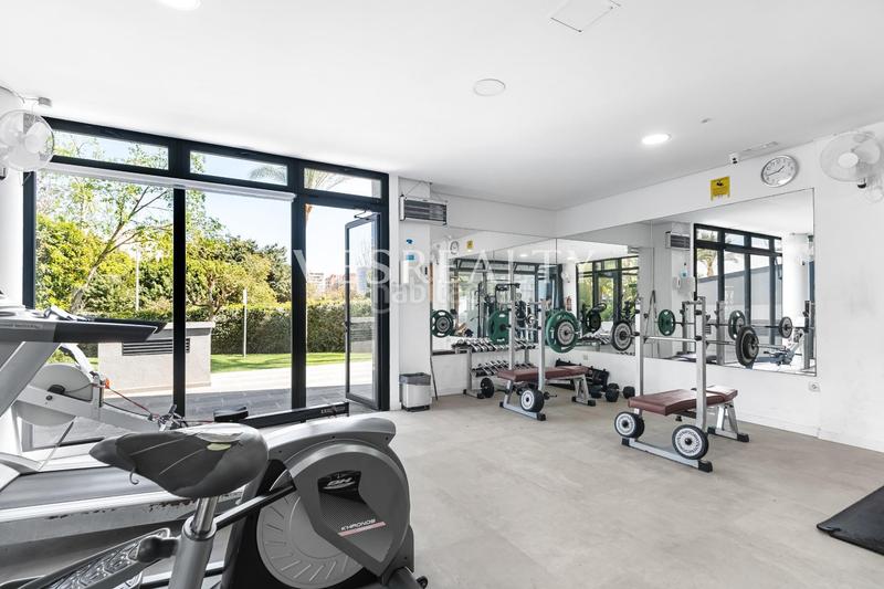 Foto 09565608-428d-40ad-9bf5-4cdacea97d28. Flat with heating parking pool in Alicante golf Alicante