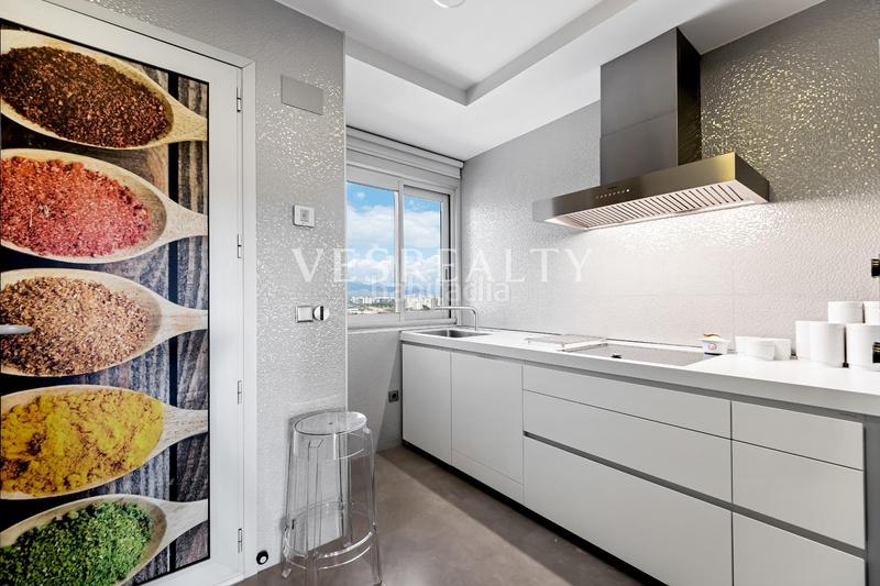 Foto 0fd0f821-c8f6-47d8-8d6a-ef948e324f26. Flat with heating parking pool in Alicante golf Alicante