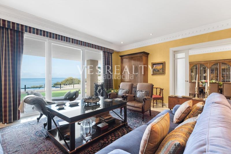 Foto 25adef88-c070-4d58-aec9-eac1153bcb80. Chalet exclusiva villa en primera línea de mar en cabo huertas en Alicante