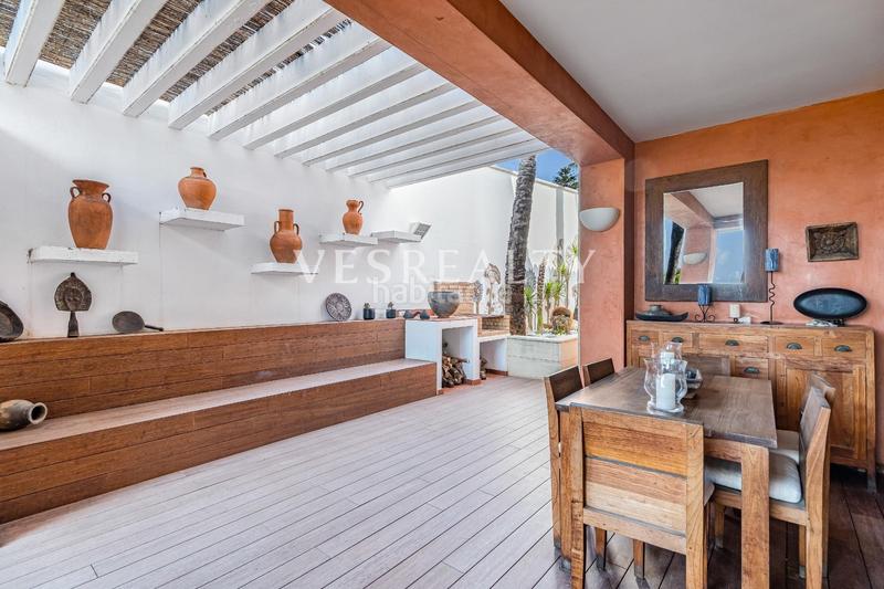 Foto 2862b3ca-7a93-4491-bd08-e02f1ae83d1b. Chalet exclusiva villa en primera línea de mar en cabo huertas en Alicante