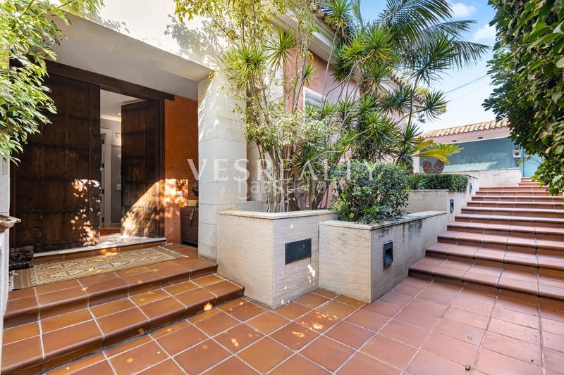 Foto 4b417760-1b8f-44c4-ab1d-efc4b2bc7f94. Chalet exclusiva villa en primera línea de mar en cabo huertas en Alicante