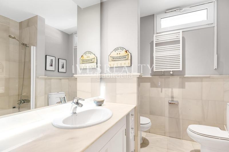 Foto 7f44a56a-14c7-40be-be35-5d8df0b6a605. Chalet exclusiva villa en primera línea de mar en cabo huertas en Alicante