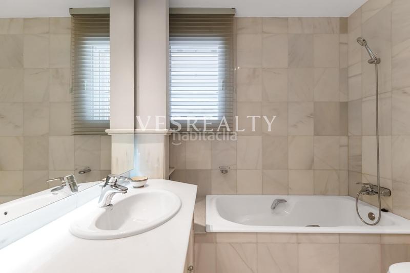 Foto 83850ba2-bfef-4e12-9380-64a7f0d600bf. Chalet exclusiva villa en primera línea de mar en cabo huertas en Alicante