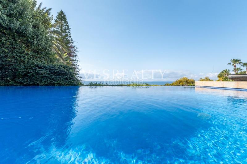 Foto 8b39052f-e21b-48b3-8772-707eb0c3b95d. Chalet exclusiva villa en primera línea de mar en cabo huertas en Alicante