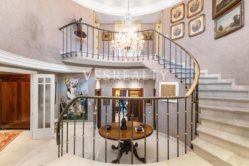 Foto c20147c7-caa1-4c21-88c2-fc0419e9e548. Chalet exclusiva villa en primera línea de mar en cabo huertas en Alicante